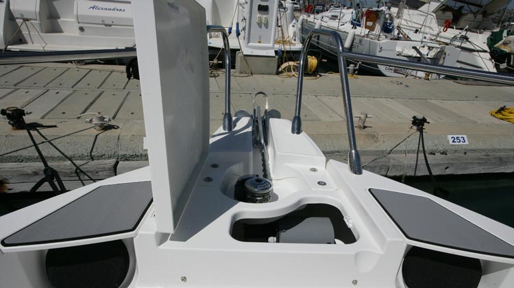 Anchor windlass